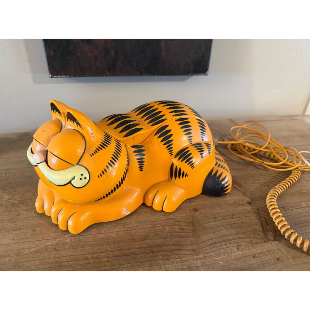 Vintage Tyco Garfield Cat Landline Telephone Model 1287 Eyes Open Close 1980s